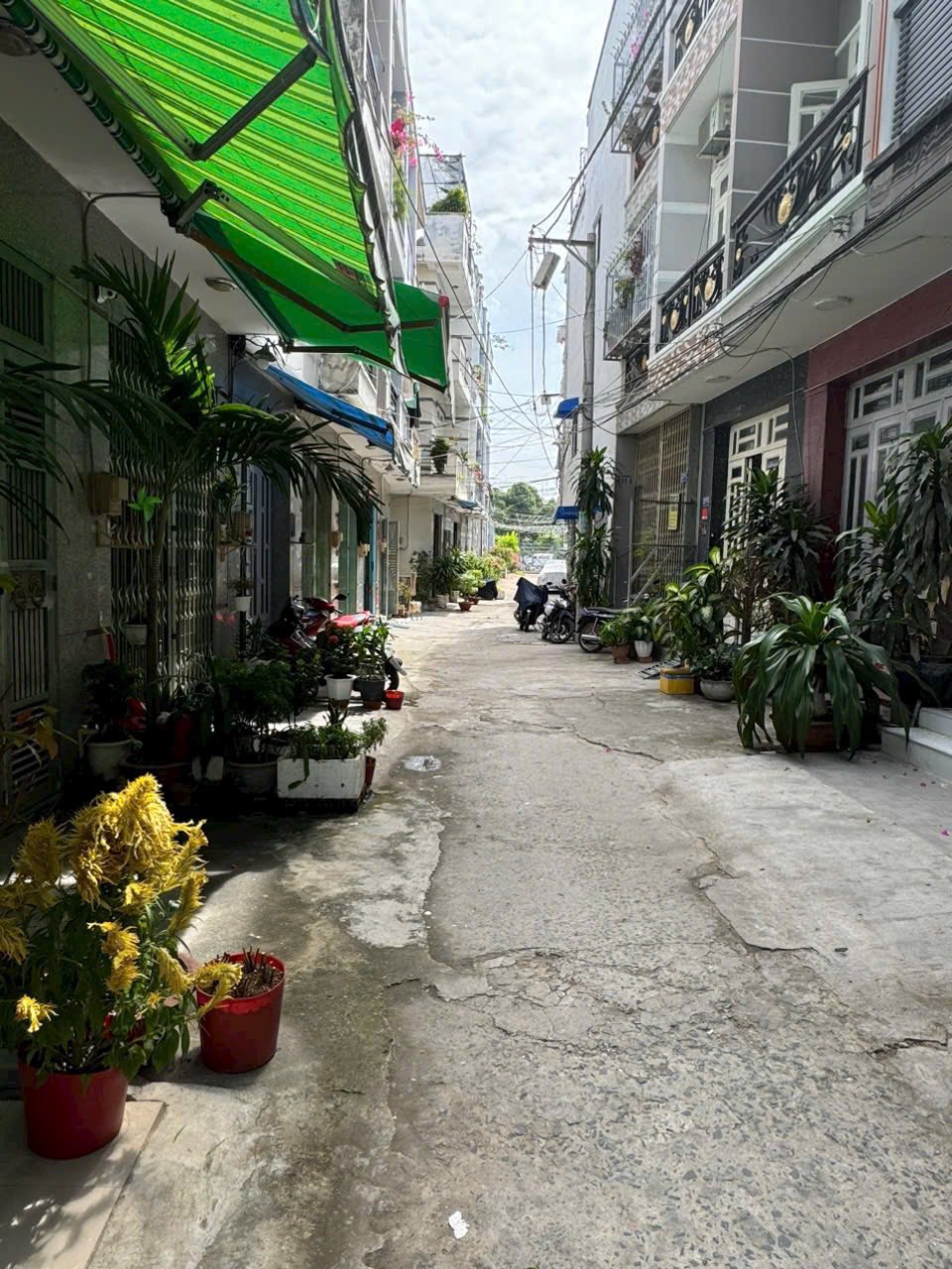 Bán Nhà Hẻm Xe Hơi Tới Cửa - Nhà Mới 2 Lầu - Quận 8