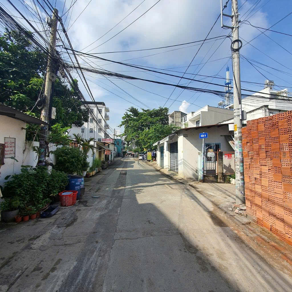 Bán Nhà Lò Lu Quận 9 – 90m² Ngang 6.5m – Hẻm Xe Hơi – Giá 5.2 Tỷ
