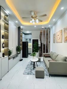 BÁN NHÀ PHỐ MINH KHAI SỔ ĐỎ CHÍNH CHỦ GIÁ 6.2 TỈ