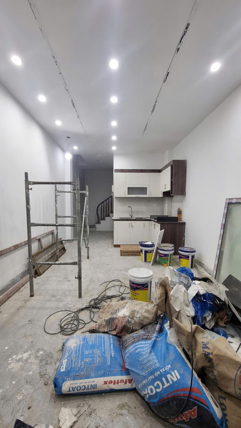 Chủ cần bán nhà tại ngõ Chùa Xa - Phúc La, 6 tầng, mới tinh, Sổ đỏ cất két, giá loanh quanh 7 tỷ