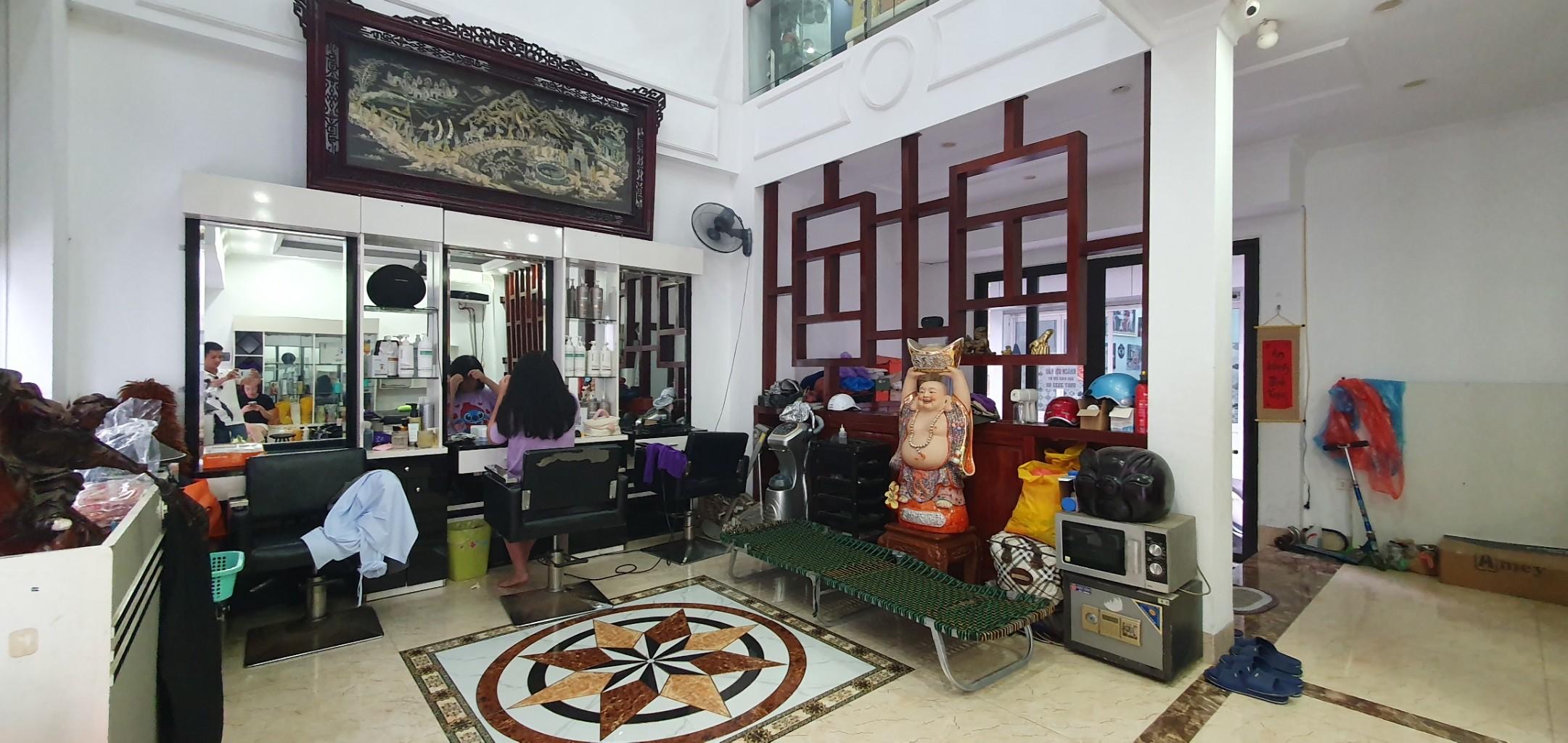 Siêu phẩm 5 tầng,lõi Bồ Đề,gần bệnh viện Tâm Anh,đường Hồng Tiến…