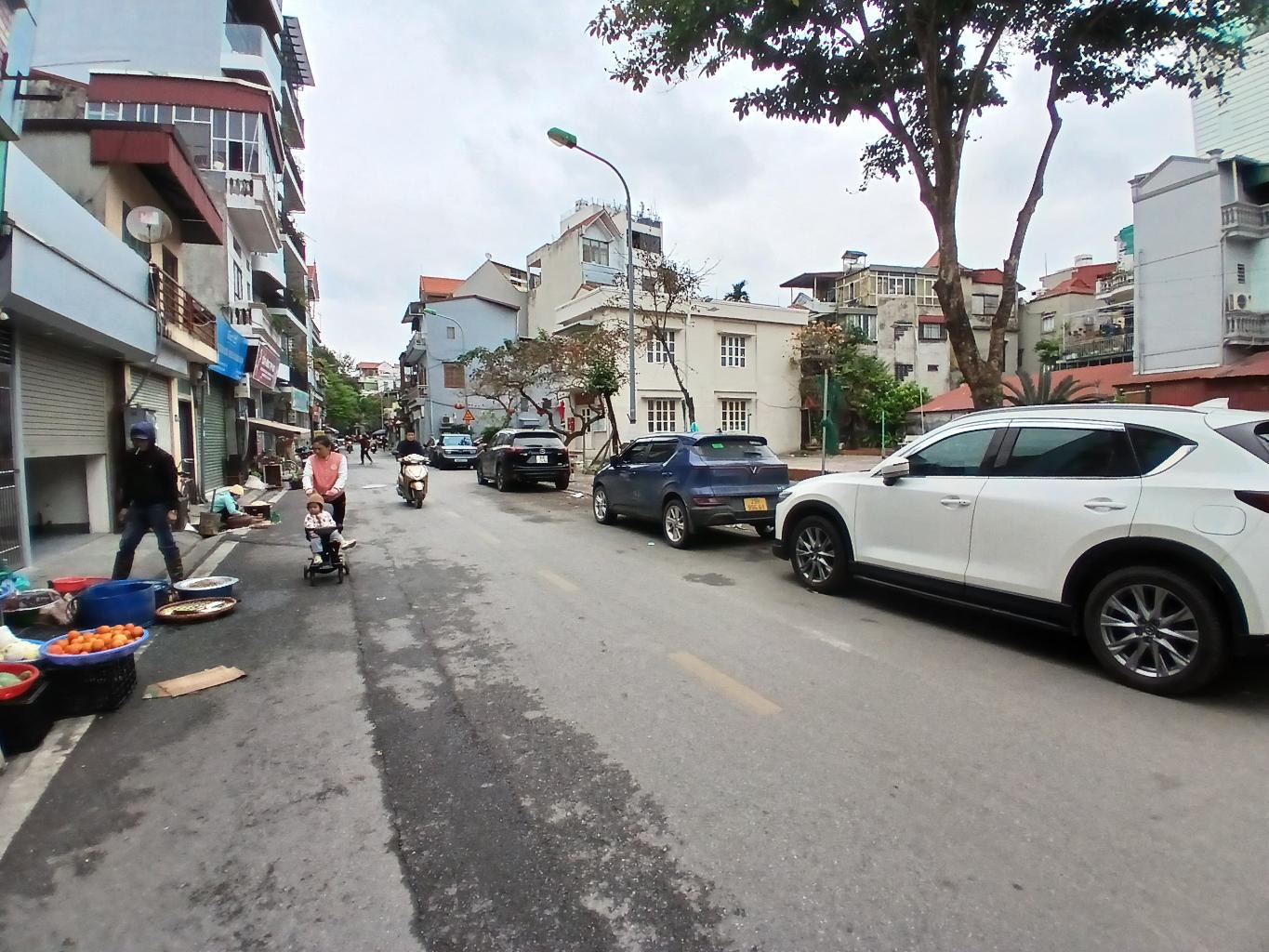 Bán nhà về ở luôn,full tiện ích và công năng sử dụng,vị trí giao thông thuận tiện…
