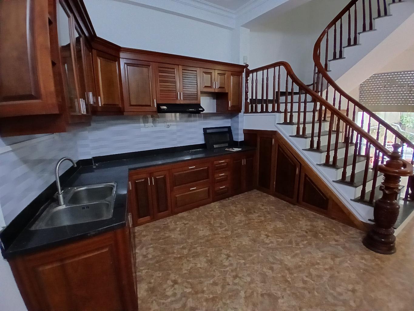 Bán nhà về ở luôn,full tiện ích và công năng sử dụng,vị trí giao thông thuận tiện…