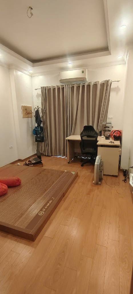 Chính chủ bán nhà,đầy đủ công năng và tiện ích sử dụng,ngõ thông.