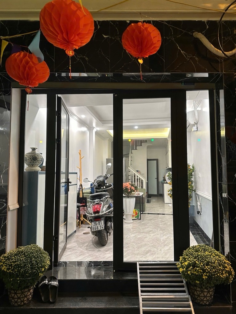 Chào bán nhà xây mới,đầy đủ công năng và tiện ích sử dụng,ngõ thông tứ tung.