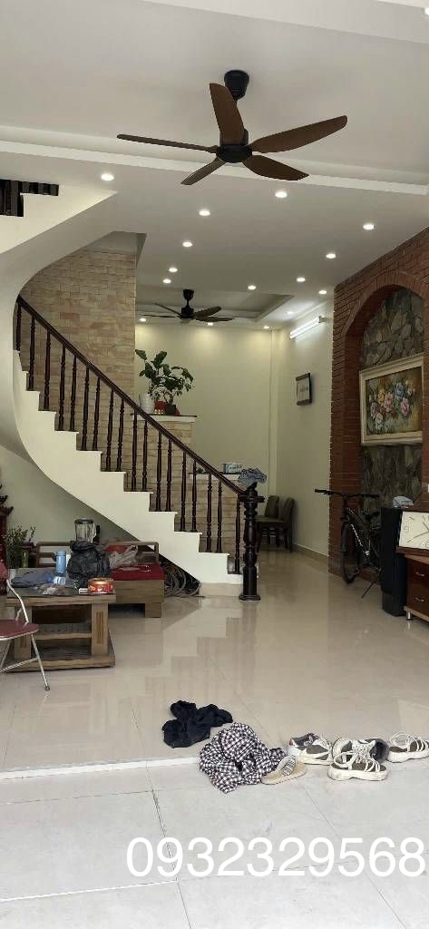 Bán nhà mặt đường Bát Khối thông sang Tư Đình-Dt 50m-4 tầng-Mt 5m-Gara Ôtô.