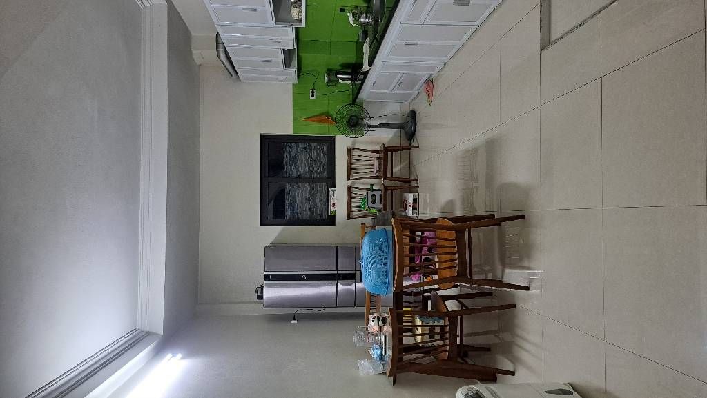 Bán nhà dân xây chắc chắn-Ôtô vào nhà-Tổng Dt sử dụng 69m-4 tầng.