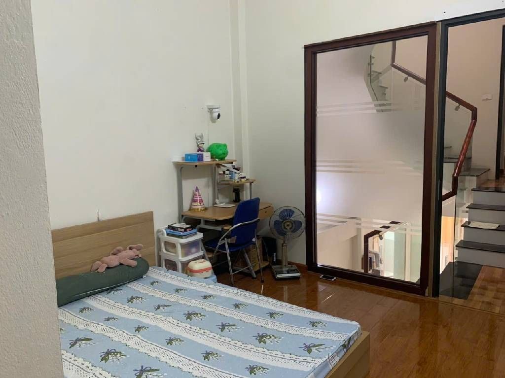 Bán nhà dân xây chắc chắn-Ôtô vào nhà-Tổng Dt sử dụng 69m-4 tầng.