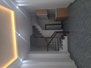 Bán nhà dân xây mới,bê tông cốt thép chắc chắn,đầy đủ công năng và tiện ích sử dụng.
