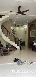 Bán nhà mặt đường Bát Khối thông sang Tư Đình-Dt 50m-4 tầng-Mt 5m-Gara Ôtô.