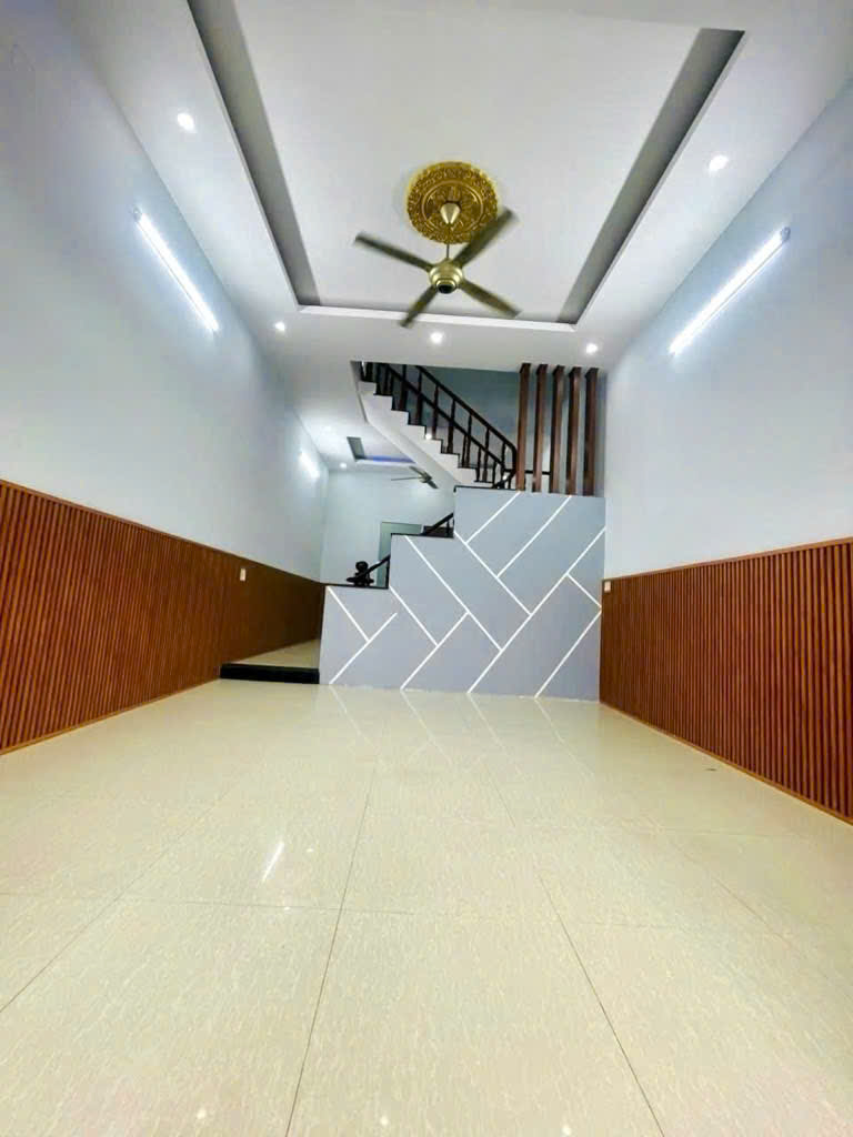 Nhà mặt tiền Bùi Thị Cội