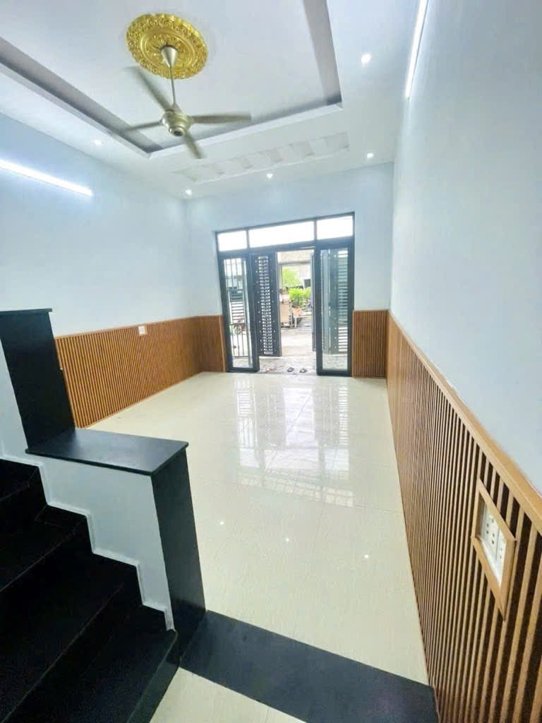 Nhà mặt tiền Bùi Thị Cội
