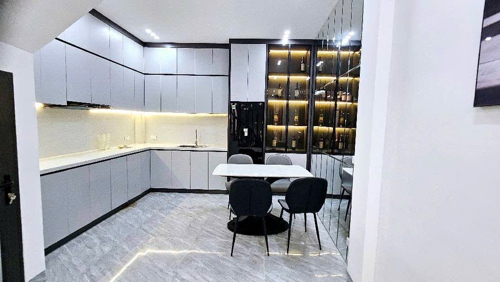 Bán Nhà Xuân Thủy