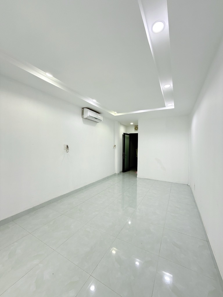 NHÀ HẺM XE HƠI - NGUYỄN HIỀN, P4,Q3 - HẺM XE HƠI - GIÁ 8 TỶ