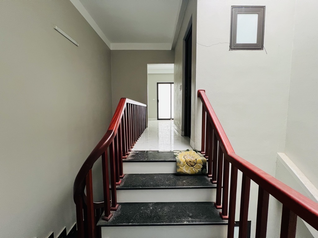 Bán nhà thổ cư