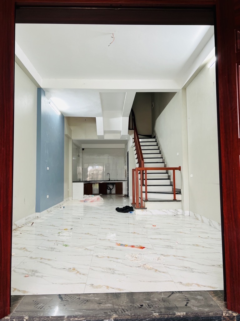 Bán nhà thổ cư