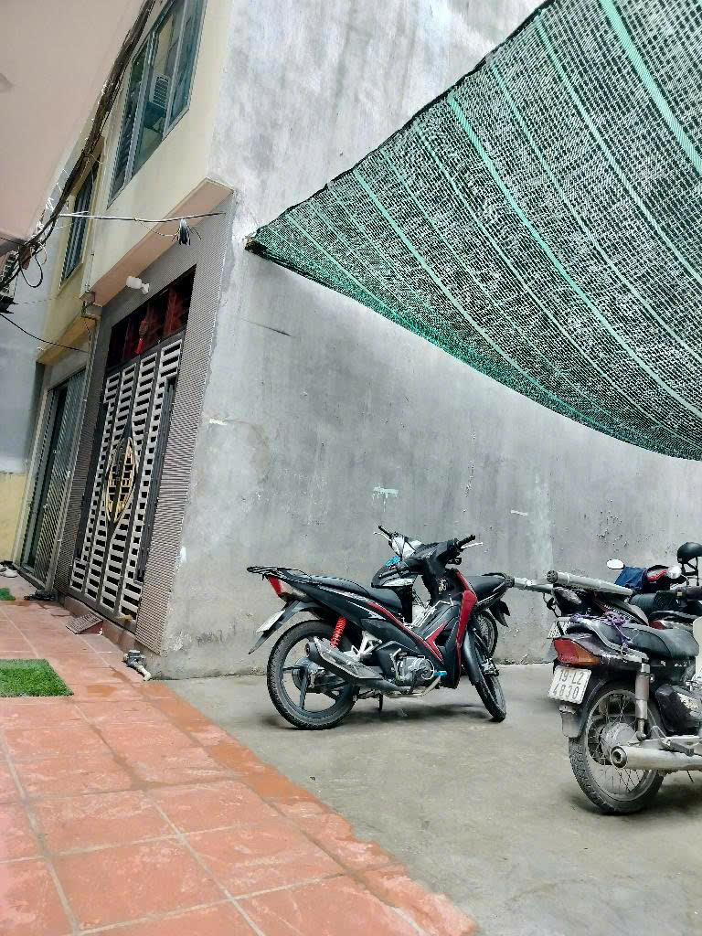 NHÀ DÂN XÂY - TẶNG NỘI THẤT - VỊ TRÍ ĐẸP