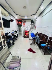 Bán nhà - 3 tầng - bề ngang lớn - 4tỷ