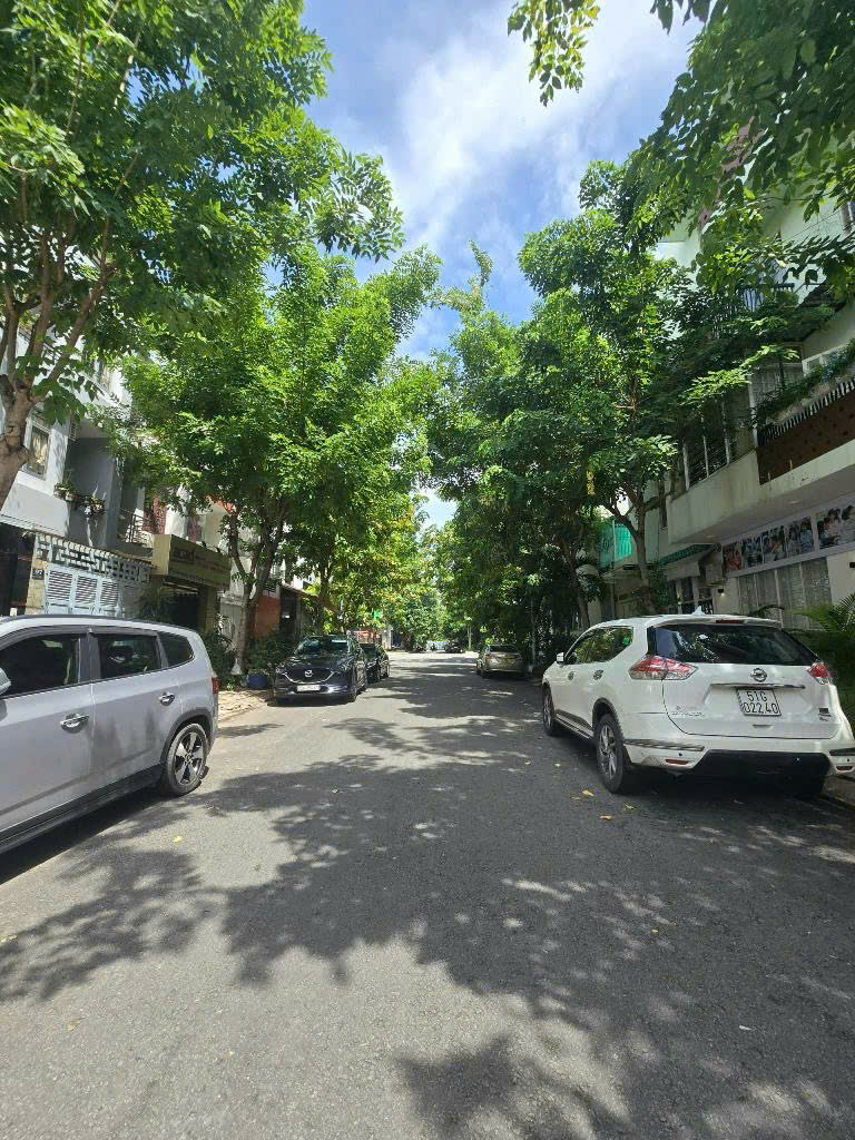 CHÍNH CHỦ NGHĨ HƯU BÁN CĂN NHÀ ĐẸP, 7.8 X 16, GẦN KDC TÂN QUY ĐÔNG, QUẬN 7, CHỈ 16 TỶ .
