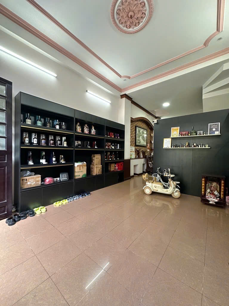 CHUYỂN CÔNG TÁC CẦN BÁN  GẤP CĂN NHÀ  ĐẸP, TÂN PHONG, QUẬN 7, 92 M2, CHỈ 14.5  TỶ