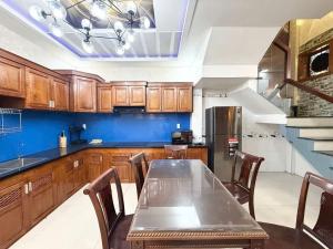 BÁN NHÀ 4 TẨNG VIEW LANDMARK 81 , HXH NGUYỄN THỊ THẬP,  BÌNH THUẬN, Q.7, 4.1 X 20, CHỈ 11.6TỶ