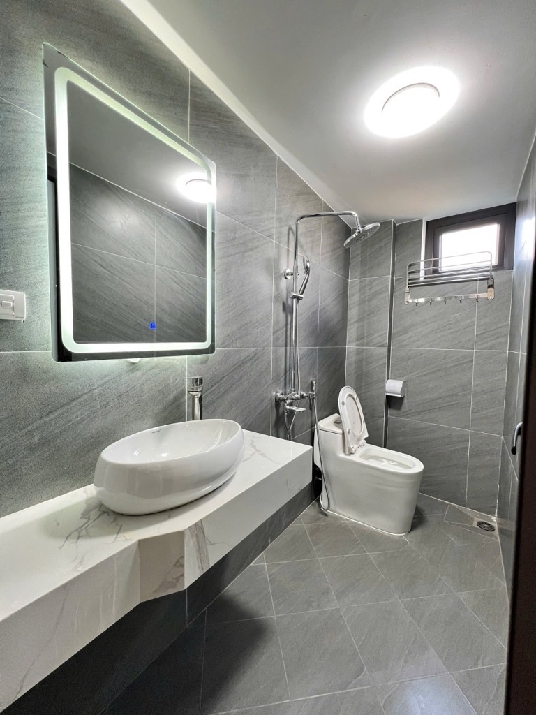 Bán nhà đại từ 31 m 2 5 tầng giá 6.6 tỷ