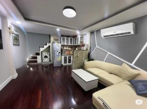 GIÁ MỚI 3 TỶ 850 – NHÀ 3 TẦNG ĐẸP HIẾM, DỌN Ở NGAY  Hẻm Trần Xuân Soạn, P. Tân Kiểng, Quận 7