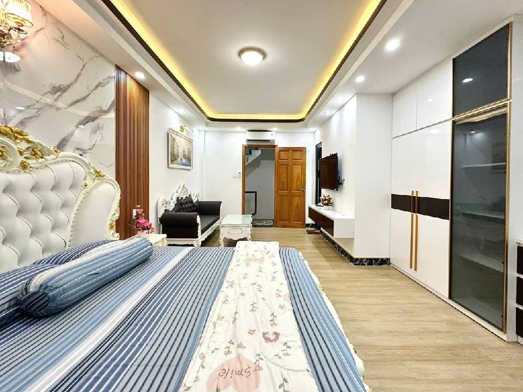 HXH TRẦN QUANG DIỆU ĐỖ CỬA 13.4TỶ - 5 TẦNG MỚI KENG - FULL NỘI THẤT CAO CẤP - THANG MÁY XỊN XÒ