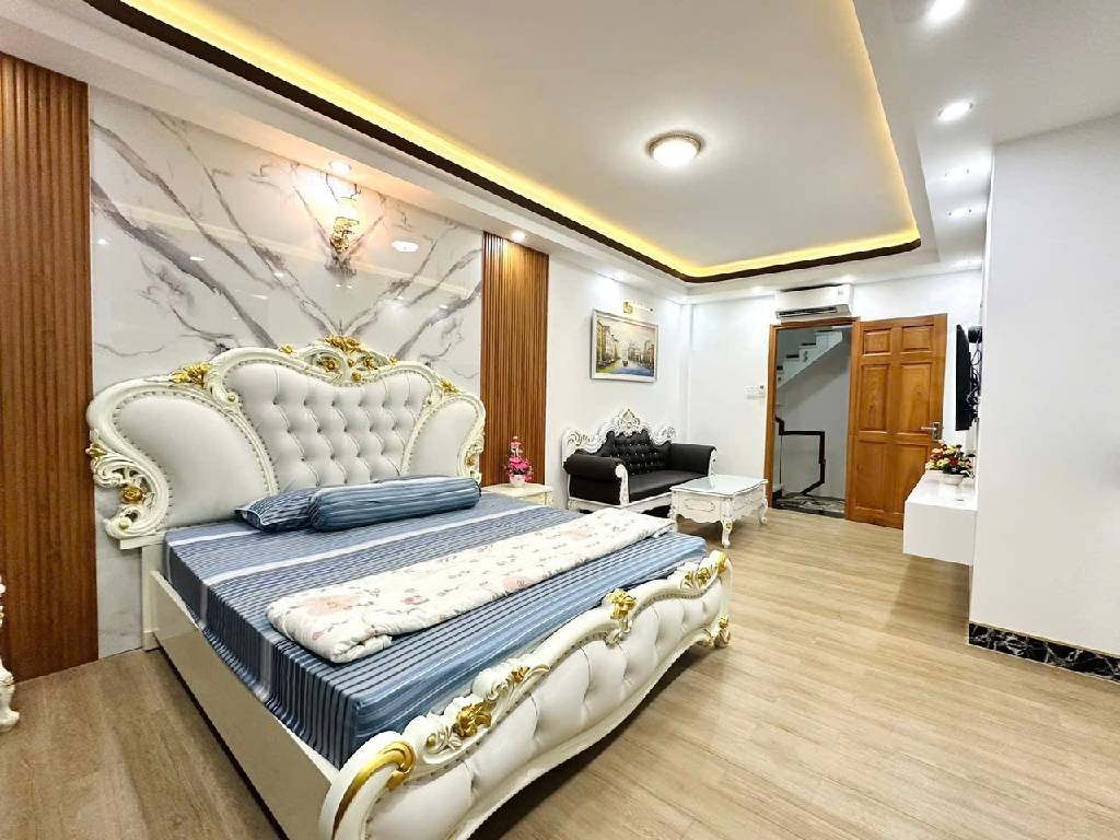 HXH TRẦN QUANG DIỆU ĐỖ CỬA 13.4TỶ - 5 TẦNG MỚI KENG - FULL NỘI THẤT CAO CẤP - THANG MÁY XỊN XÒ