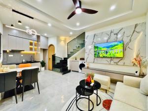BÁN NHÀ MỚI GẦN MT CAO LỖ 150M, QUẬN 8 - 2 TẦNG - ĐƯỜNG 4M - CHỈ 5.6 TỶ - VUÔNG VỨC, HOÀN CÔNG