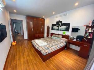 MT Liên Tỉnh 5 Q8 Ngang 4m Nở Hậu 8,7m 5Tầng 5Pn ÔTÔ Ngủ Nhà Chỉ 6.x Tỷ