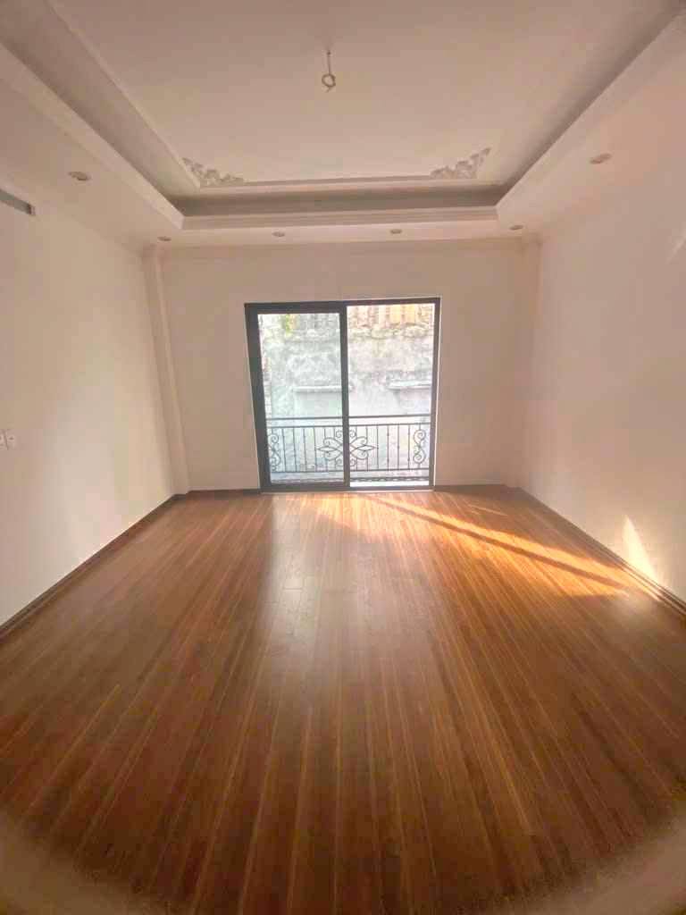 BÁN GẤP, NHÀ ĐẸP LĨNH NAM NGÕ OTO TRÁNH XE MÁY