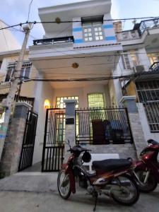 NHÀ HẺM XE HƠI HUỲNH TẤN PHÁT QUẬN 7 – LIỀN KỀ PHÚ MỸ HƯNG