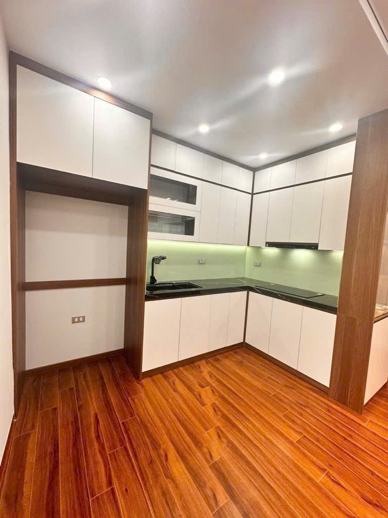 NHÀ ĐẸP Ở NGAY-SIÊU HÂP DẪN-HIẾM TRONG TẦM GIÁ