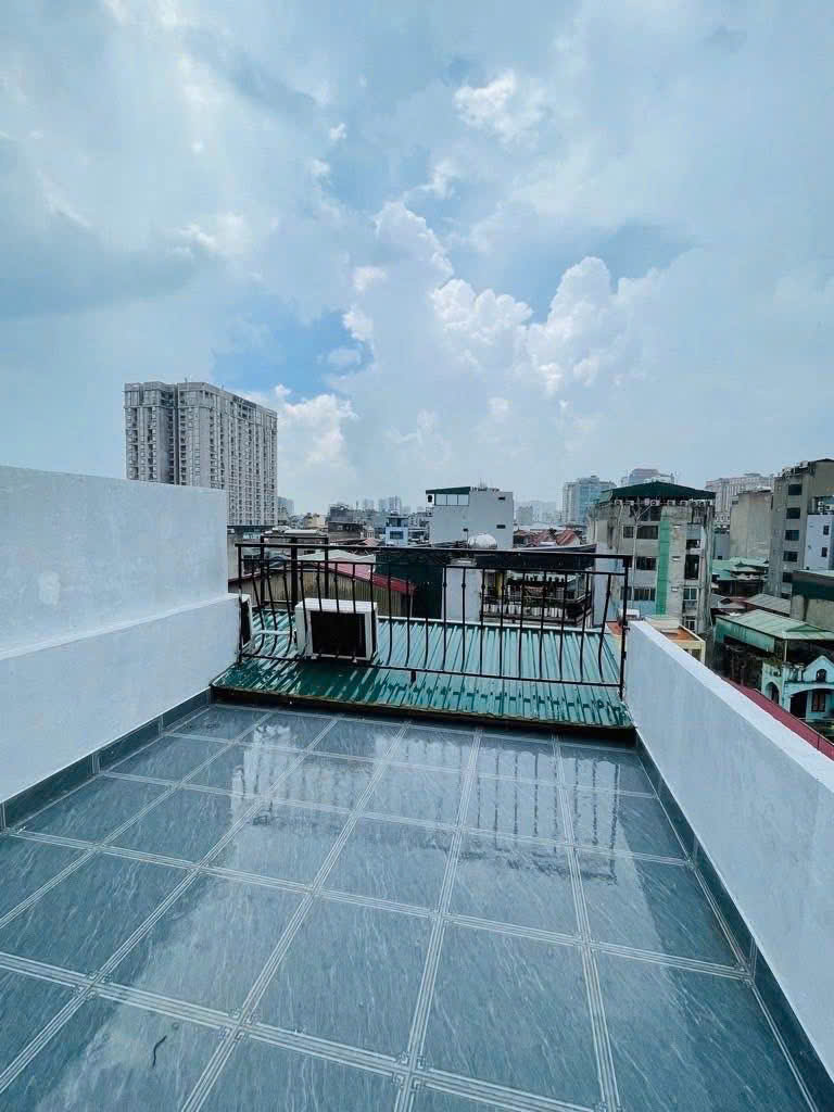 NHÀ ĐẸP Ở NGAY-SIÊU HÂP DẪN-HIẾM TRONG TẦM GIÁ