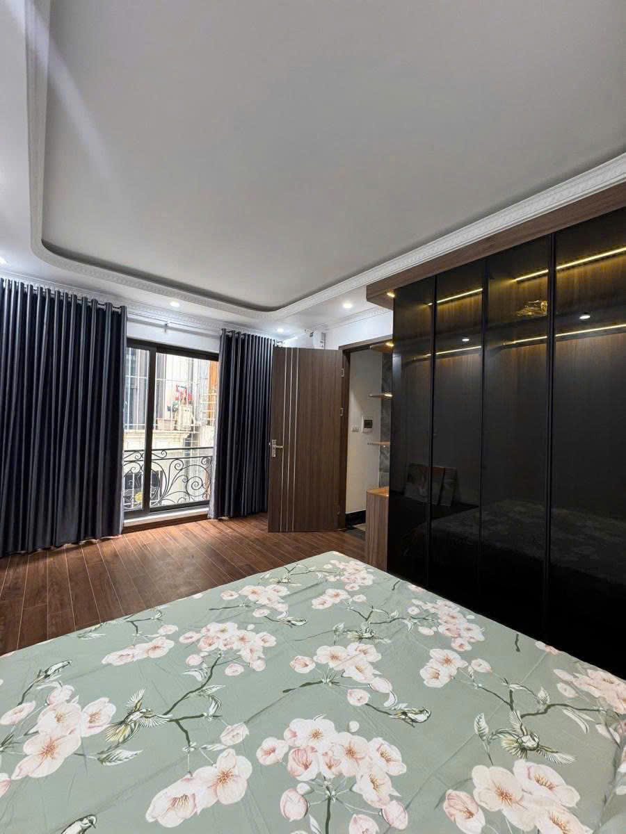 nhà đẹp trung tâm Đống Đa nhà đẹp ở ngay 42m x 6t ngõ xe 3gac tránh giá nhỉnh 9tỷ