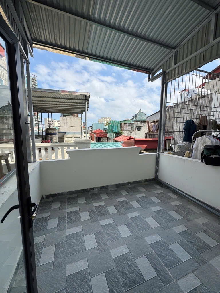 nhà đẹp trung tâm Đống Đa nhà đẹp ở ngay 42m x 6t ngõ xe 3gac tránh giá nhỉnh 9tỷ