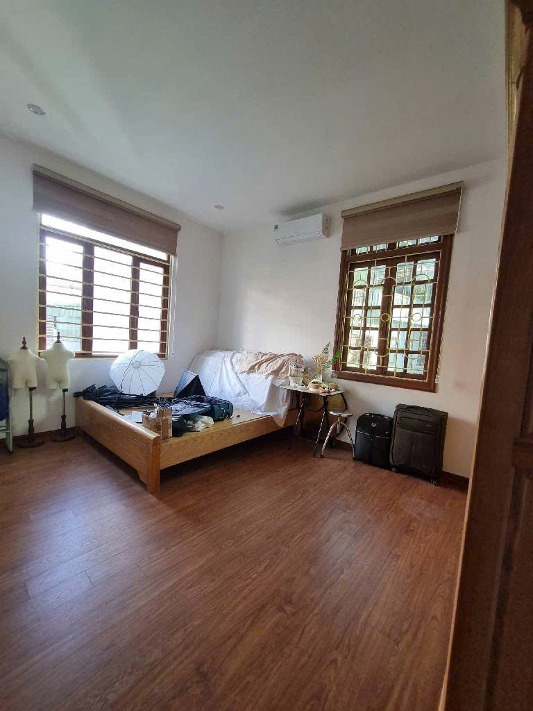 NHÀ ĐẸP HÀO NAM 45M x 5T Ở RÂT THÍCH-NGÕ THÔNG THOÁNG GIÁ NHỈNH 7TỶ
