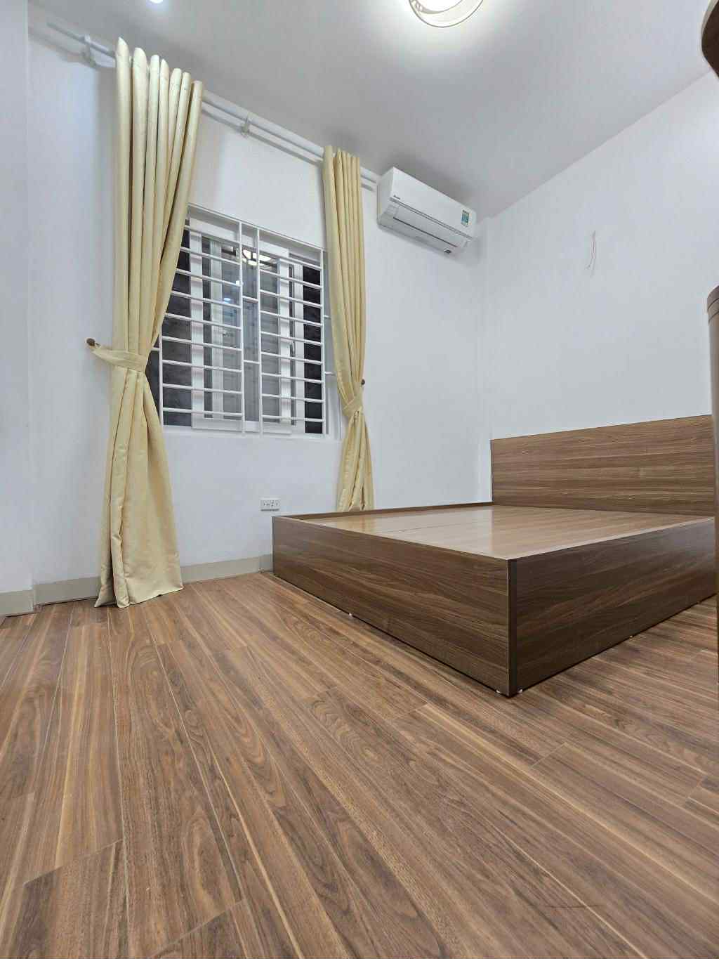Bán gấp nhà Đại Kim Hoàng Mai 4 tầng 36m2 giá 8 tỷ