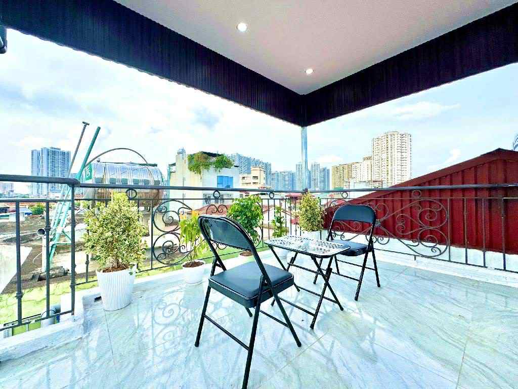Bán gấp nhà Lĩnh Nam 35m2 5 tầng giá 9 tỷ