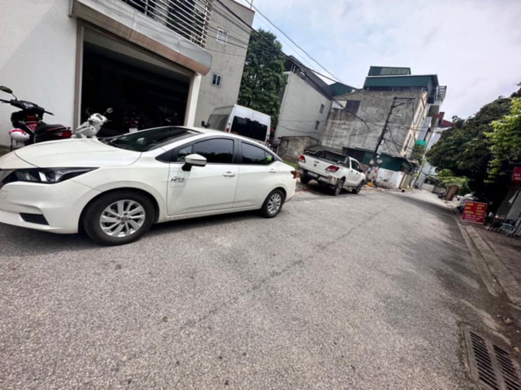 Bán đất Thạch Bàn Long Biên đường ô tô vào nhà DT 30m mặt tiền 3.7m giá 3.75 Tỷ