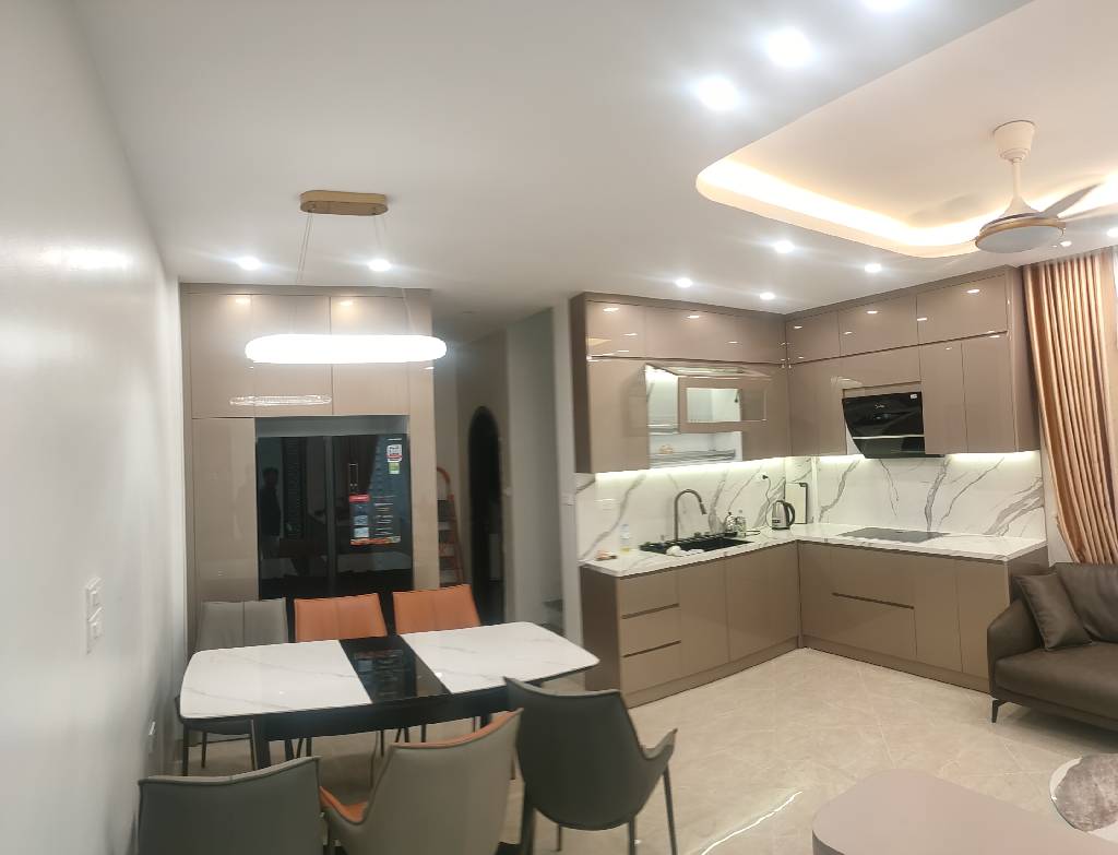 Cần bán nhà Trần Duy Hưng 48m 5 tầng MT 5m 13 tỷ thang máy