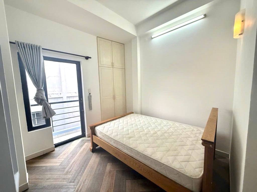 BÁN CHDV NGUYỄN VĂN LẠC, P19, BÌNH THẠNH, DT 50m2, 5 TẦNG, GIÁ 9 TỶ.