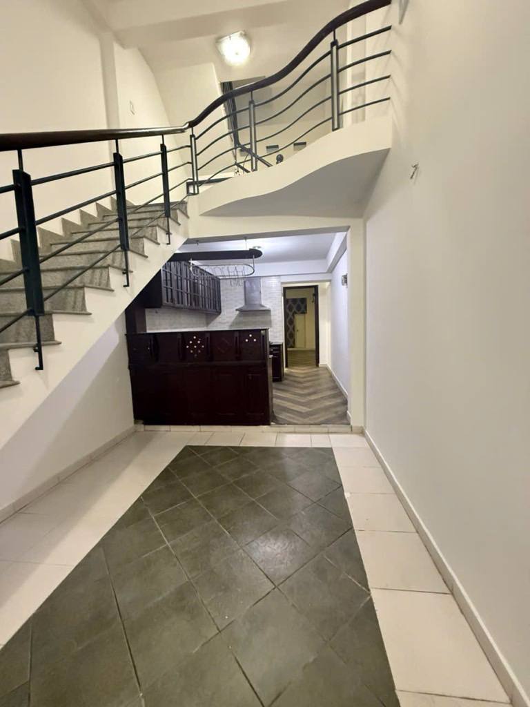 BÁN CHDV NGUYỄN VĂN LẠC, P19, BÌNH THẠNH, DT 50m2, 5 TẦNG, GIÁ 9 TỶ.