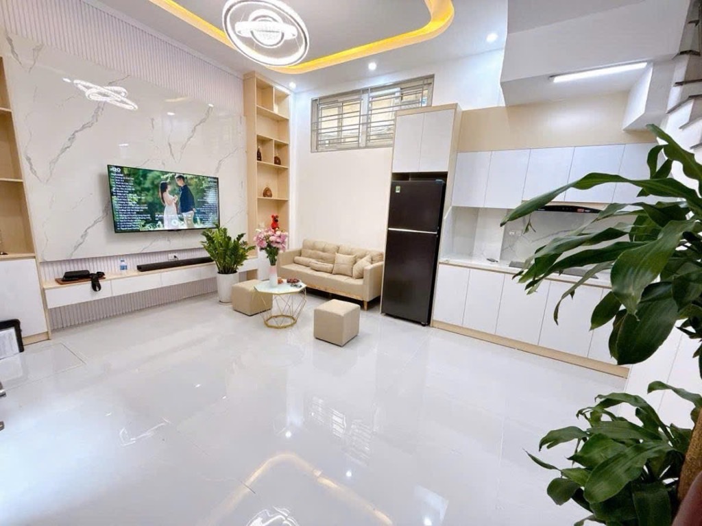Nhà mới trung tâm đống đa, ngày ngã tư sở, vài bước ra oto, full Nội thất ở ngay