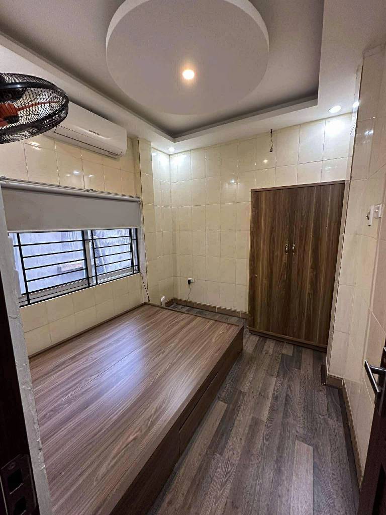 giảm 150tr chủ cần bán gấp- nhà lô góc mặt tiền đẹp , thoáng sáng ,an ninh tốt