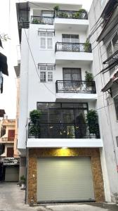 Siêu phẩm mặt phố la thành Trung tâm đống đa, lô góc , porsche macan ngủ trong nhà, kinh doanh tốt