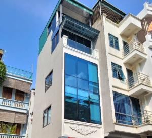 Siêu phẩm mặt phố đường bưởi ngay trung tâm Ba đình, giá đã giảm hơn 1 ty so với giá cũ