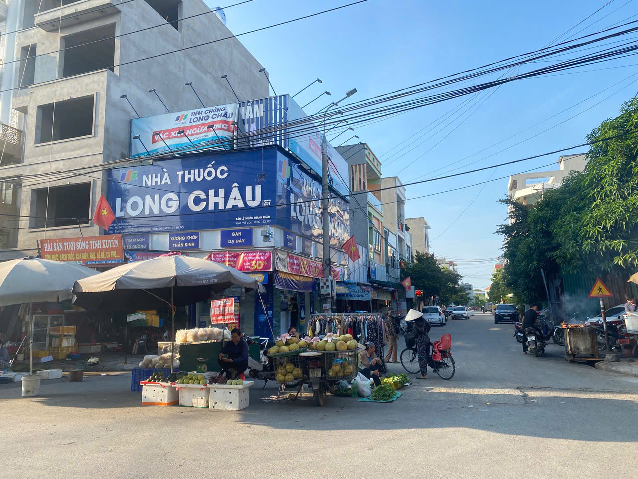SIÊU PHẨM KINH DOANH. PHÂN LÔ Ô TÔ TRÁNH. NGAY CHỢ LỚN