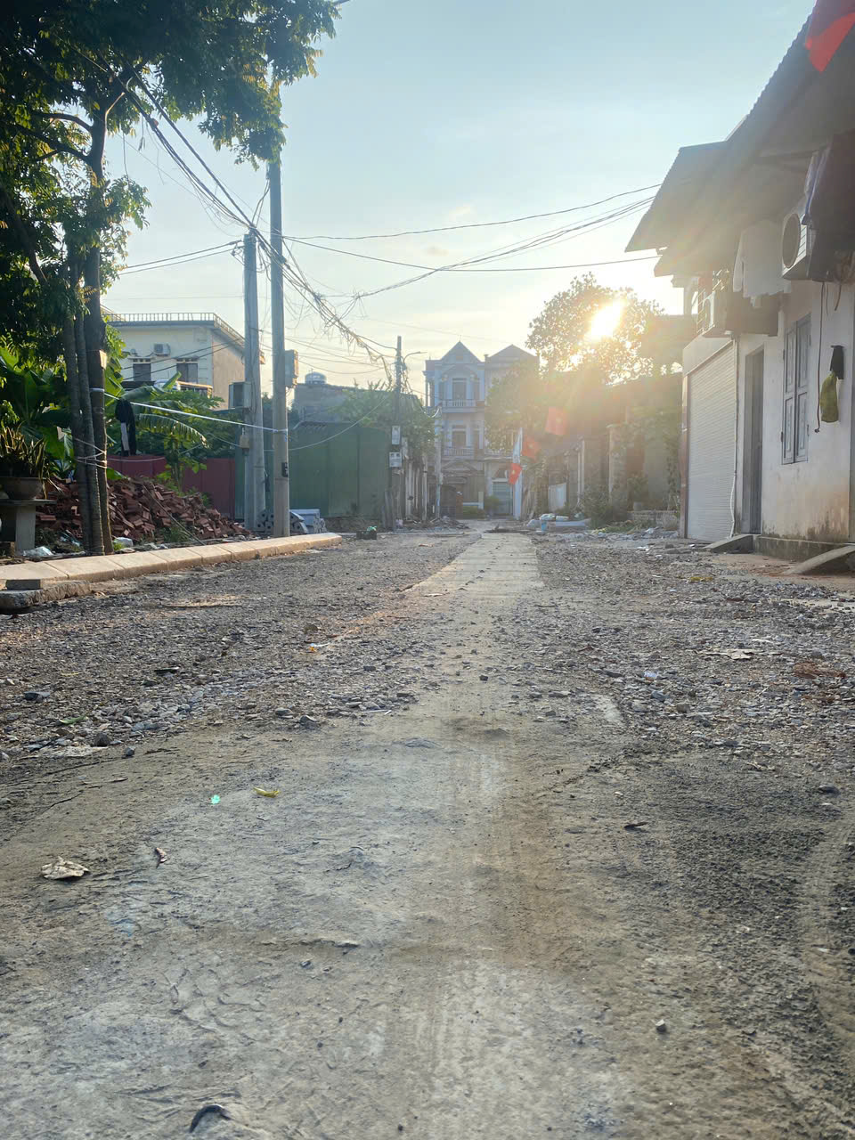 QUÁ ĐẸP!! LÔ ĐẤT 76M2, MT 4M, ĐƯỜNG THÔNG, RỘNG GẦN 7M TẠI MGUYEEN KHÊ, ĐÔNG ANH